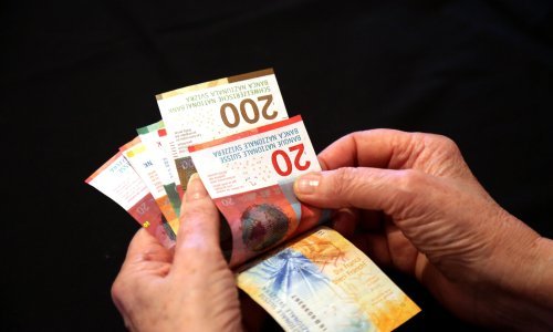 Dvojica u Zagrebu krivotvorila švicarske franke pa ih mijenjala za kune; uhićeni su