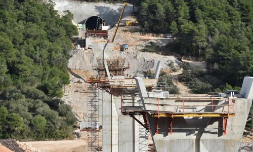 [FOTO] Pristupne ceste za Pelješki most grade se punom parom, pogledajte kako napreduju radovi