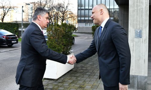 Milanović posjetio SOA-u, uručio odlikovanja za 'časnu i uzornu službu'