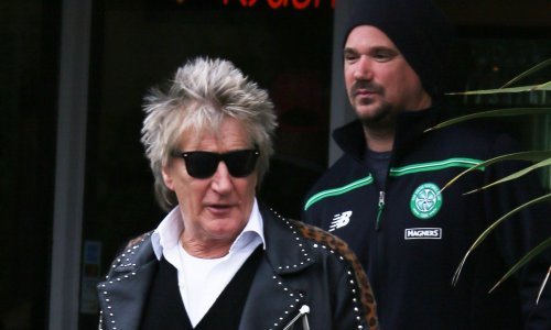 Rod Stewart i sin priznali krivnju za napad na hotelskog zaštitara i time izbjegli zatvorsku kaznu
