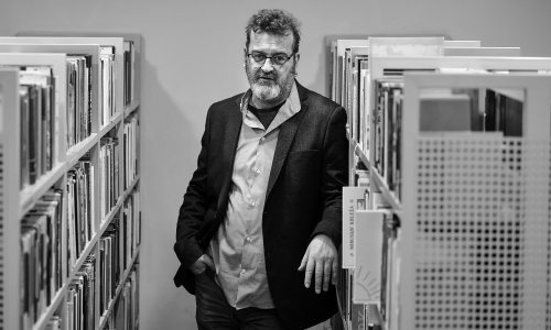 [ČUJ OVO] Književni urednik Kruno Lokotar: 'Muzika je vrijeme. Ne može se ubrzavati da bi bila to što jest, nema tu dijagonalnog čitanja ili premotavanja'