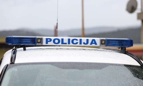 Pet osoba i dvije tvrtke okrivljene za smrt 14-godišnjakinje otrovane ugljičnim monoksidom