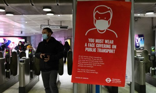 Britanski stručnjaci pozvali na brzo djelovanje protiv omikrona