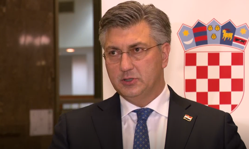 Plenković: Kako Milanović zna da će potpisi biti ukradeni, što je on neki vidovnjak, vidoviti Milan? Raspudić i Milanović su blizanci