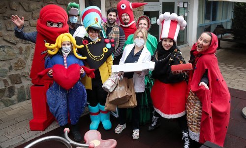 Za oboljelu djecu pjevat će se božićne pjesme, darove pripremili Grad Zagreb i dm Hrvatska