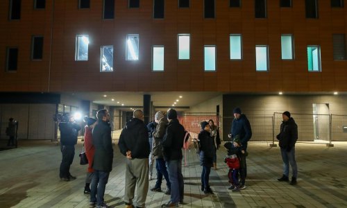 Svi peru ruke od odgovornosti oko ploče koja je pala sa zgrade u Vrbanima