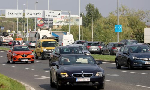 Poznato je koliko je lani iznosila prosječna starost vozila u Hrvatskoj i koliko ih nije prošlo tehnički pregled. Brojke su zabrinjavajuće