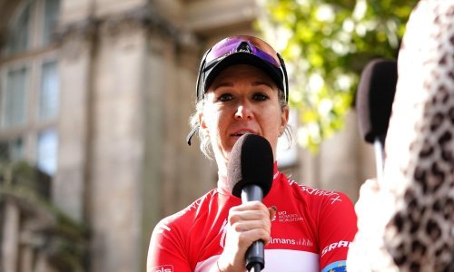 Svjetska prvakinja u biciklizmu nakon teškog pada stavljena u induciranu komu