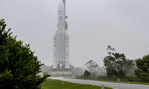 [VIDEO] Povijesni dan za istraživanje svemira: NASA u orbitu lansirala super teleskop od devet milijardi dolara