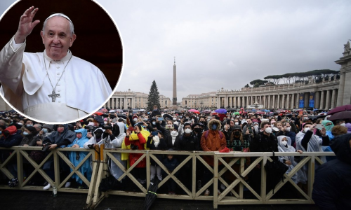 [FOTO] Božićno obraćanje pape Franje pred prepunim Trgom sv. Petra: Odbacimo polarizaciju, dijalogom zaliječimo podijeljeni svijet