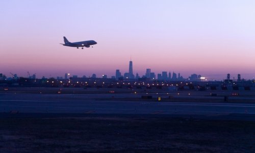 Piloti u izolaciji: U jednom danu otkazano skoro 1200 letova u SAD-u