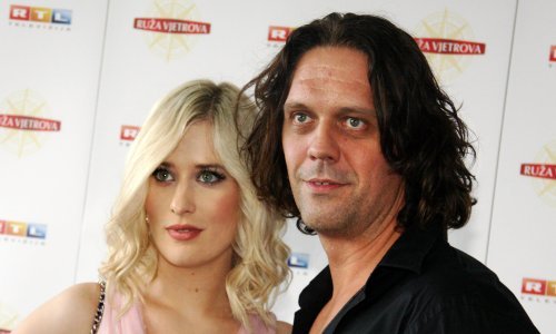 Sada je sve napokon na mjestu: Marija Omaljev i Miraj Grbić proslavili prvi Božić s malenom Billie