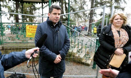 Grmoja u Petrinji: Sramotno da godinu dana od potresa još nema sustava