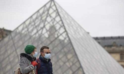 Francuska oborila nacionalni i europski rekord po broju oboljelih u jednom danu: U 24 sata čak 208 tisuća novozaraženih, prosječno svake sekunde dva novooboljela Francuza!