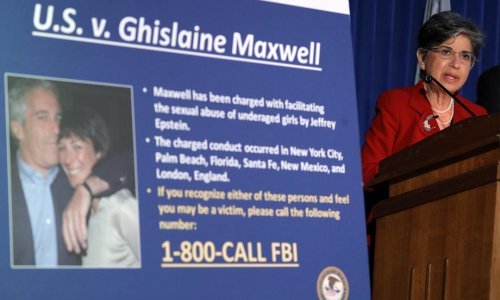 Ghislaine Maxwell proglašena krivom: Pomagala Jeffreyju Epsteinu u iskorištavanju maloljetnica, prijete joj desetljeća iza rešetaka