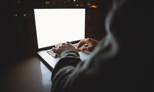 Pripazite na ove znakove: Kako prepoznati 'online grooming' i zaštititi dijete