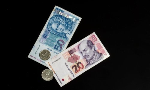 Od idućeg ljeta u Hrvatskoj uvođenje dvojnog iskazivanja cijena u trgovinama i kafićima