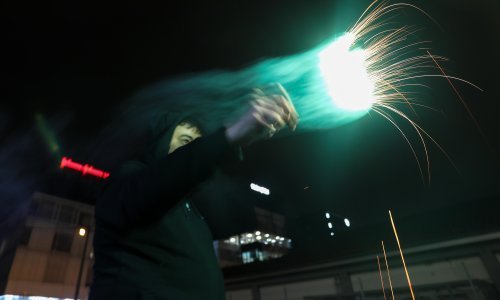 Kaštela: Dječak petardom teško ozlijedio oko, zadržan na liječenju