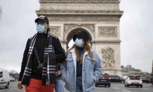 Francuska na korak od 300.000 zaraženih u danu, Britanija prešla 200.000