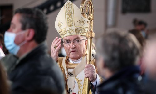 Bozanić: Kristovo otajstvo namijenjeno je svim narodima i svim ljudima