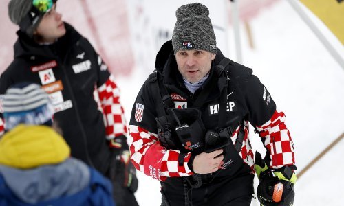 Direktor utrke Vedran Pavlek objasnio zašto je prekinut spektakl na Sljemenu usred vožnje, a dotakao se i jedne odluke FIS-a koja ga je iznenadila