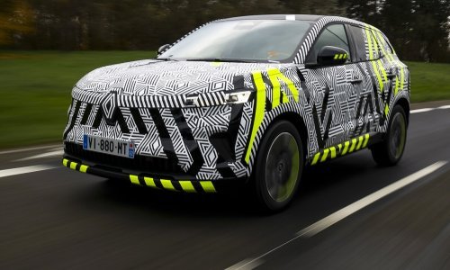 [FOTO] Potpuno novi SUV Renault Austral u posljednjoj fazi razvoja: Maskiran i pušten na europske ceste