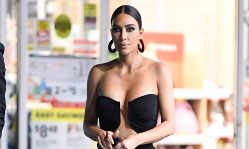 Pogledajte fotografiju u smjelom bikiniju za koju je Kim Kardashian zaradila više od 3.7 milijuna lajkova