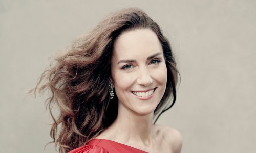 Kate Middleton za 40. rođendan pozirala u haljinama omiljenog brenda i nakitom odala počast princezi Diani
