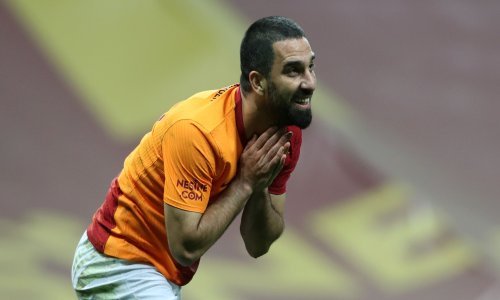 Jedan od najvećih turskih nogometaša postao je predmet ismijavanja, a zašto uvjerite se i sami