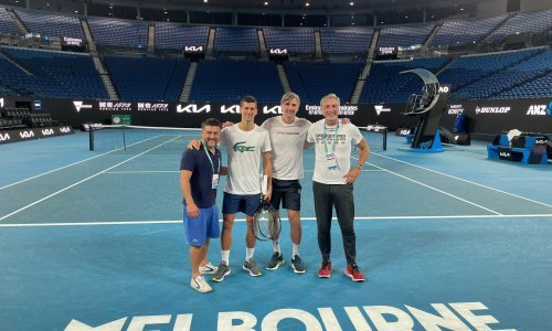 Kronologija sudnjeg dana za Novaka Đokovića: Od sudske presude preko uličnih prosvjeda do javljanja s terena i naglog prekida presice