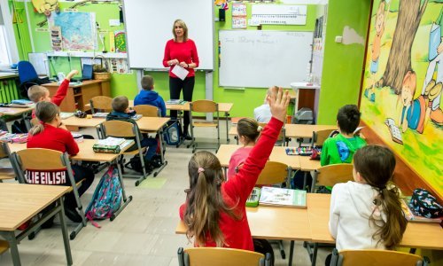 Uvodi se samotestiranje za učenike, ali oni koji odbiju i dalje će moći dolaziti u školu. Ide se na povjerenje s roditeljima