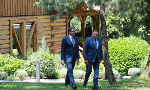 Vučić zamolio Dodika i sve političke snage Republike Srpske da sudjeluju u radu institucija BiH