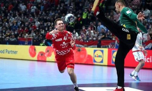 Srpski reprezentativac okomio se na suce, neke hrvatske rukometaše je nahvalio, ali za jednog je rekao da je - plačljivko!