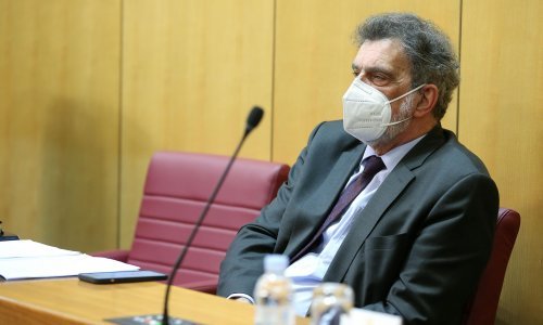 Fuchs: Oko 120 škola je na online nastavi, neće biti jedinstvenog zatvaranja po županijama