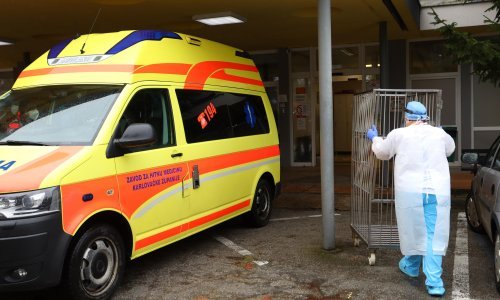 Žena nazvala Hitnu pomoć, lažno se predstavila i zatražila pomoć; dobila je kaznenu prijavu