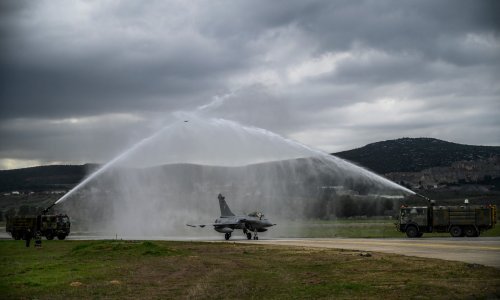 FOTO/VIDEO Grčkoj isporučeni prvi borbeni zrakoplovi Rafale, uskoro stižu i nove francuske fregate, a sve se više govori i o nabavi američkog bestselera