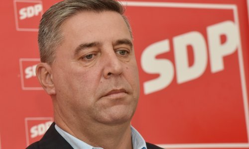 'Banožić mora otići, obrambeni sustav ispašta'