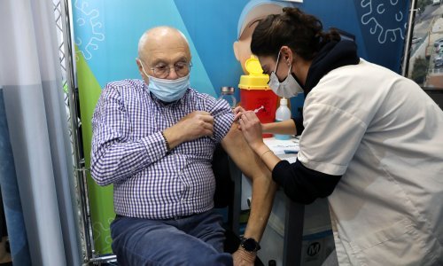 Stariji od 60 godina trostruko su otporniji na covid nakon četvrte doze cjepiva