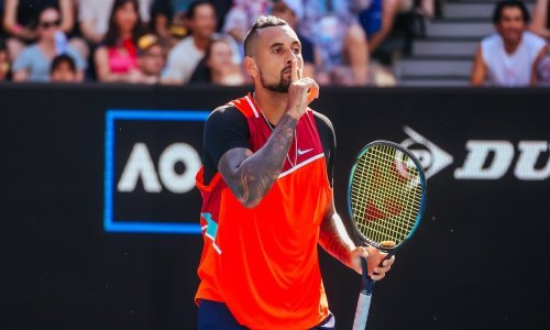 Potez Kyrgiosa o kojem se priča; slučajno je lopticom pogodio dječaka u glavu i rasplakao ga. Odmah je otišao do njega i oduševio ga!