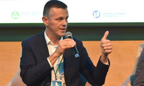 Flego: Ne možemo biti konkurentni sa sto djelatnosti i onda se čuditi što su nas drugi prešišali