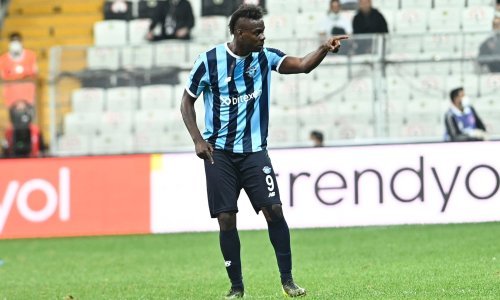 Novinari su mu spomenuli očaj, ali onda je Mancini objasnio zašto je pozvao Balotellija