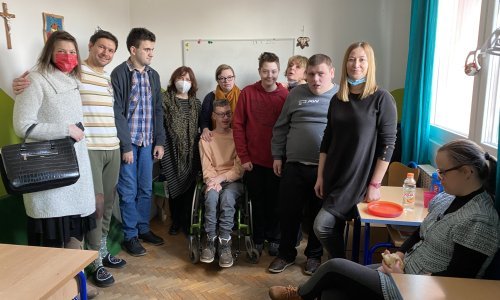 Žar ptica posjetila djecu u Petrinji