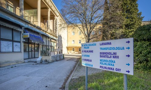 Mlada covid pozitivna osoba preminula u Puli od posljedica nesretnog slučaja
