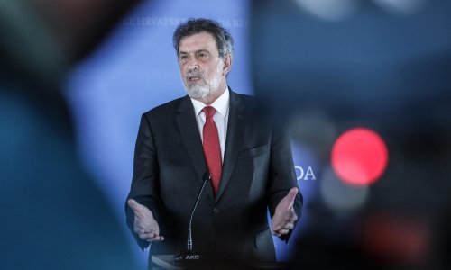 Fuchs: Ako je netko od ukućana pozitivan, dijete ide u školu ako je negativno na testu