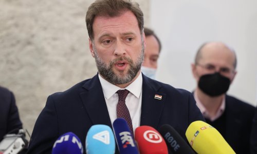 Banožić uzvratio Milanoviću, nazvao ga Titovim gardistom i prozvao ga zbog adaptacije državne rezidencije na Hvaru