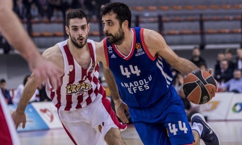 Krunoslav Simon zabio 17 koševa, ali to nije bilo dovoljno za pobjedu njegovog Efesa; Crvena zvezda u gostima šokirala Olympiacos