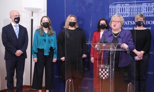 [VIDEO] Ujedinjena oporba traži opoziv Horvata: Obnove neće biti sve dok je on ministar
