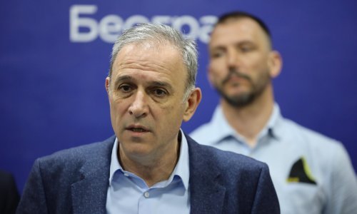 Srpska oporba će protiv Vučića kandidirati generala rodom iz Hrvatske koji obožava Zagreb