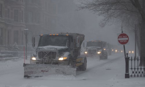Ciklonska bomba u SAD-u: U Bostonu 60 centimetara snijega