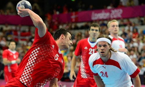 Ovo je deset najplaćenijih rukometaša, samo dva zarađuju najmanje milijun eura, a na listi su se našli i Hrvati; no ova lista izaziva sumnju...